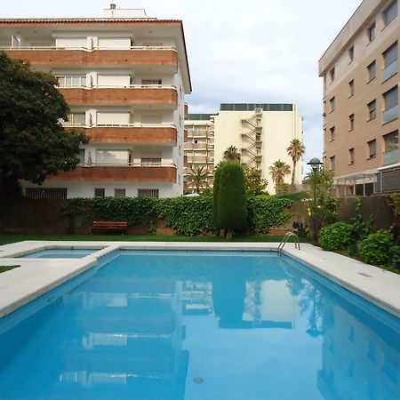 Apartamentos Antillas Fenals Lloret de Mar Luaran gambar