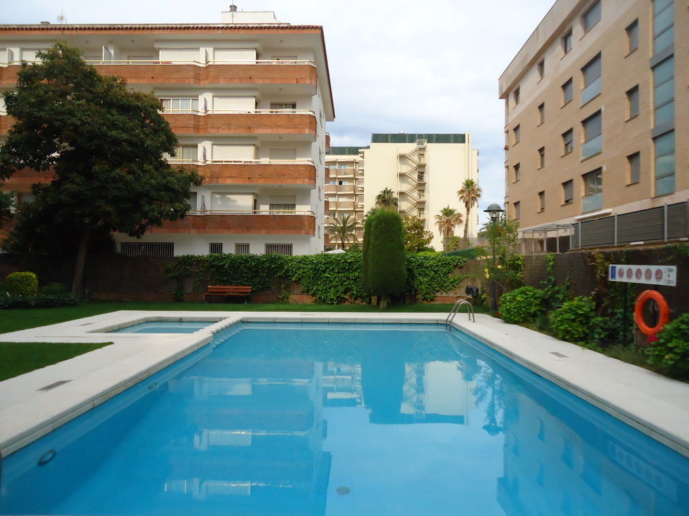 Apartamentos Antillas Fenals Lloret de Mar Luaran gambar