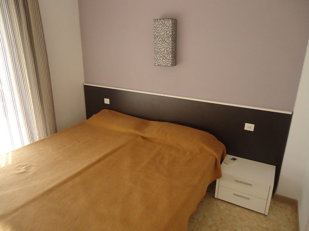 Apartamentos Antillas Fenals Lloret de Mar Luaran gambar