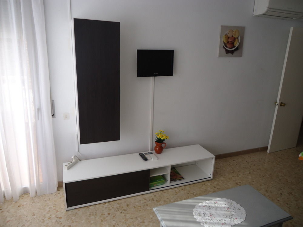 Apartamentos Antillas Fenals Lloret de Mar Luaran gambar