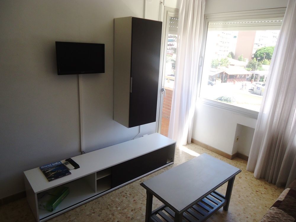 Apartamentos Antillas Fenals Lloret de Mar Luaran gambar