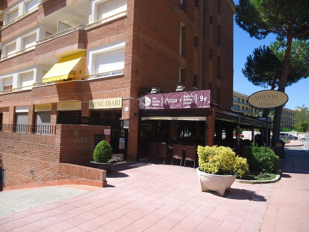 Apartamentos Antillas Fenals Lloret de Mar Luaran gambar